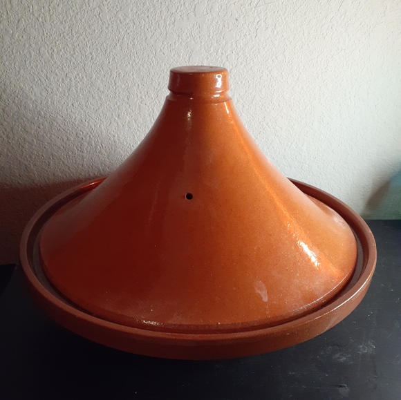 GORGEOUS NEW Sur La Table 13" Terra Glaze Tajine Made in Portugal. - Picture 6 of 6